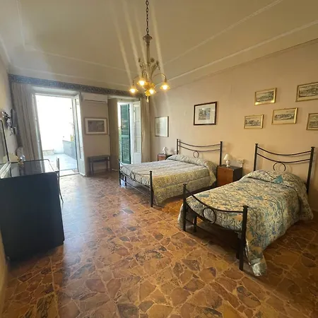Il Giardino Nascosto Васто