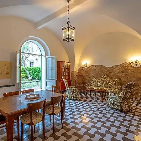 Il Giardino Nascosto Panzió Vasto