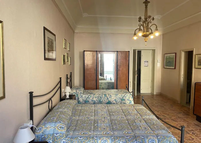 Il Giardino Nascosto לינה וארוחת בוקר ואסטו